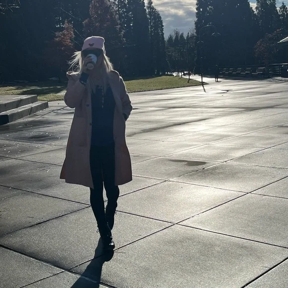 Bella and Bloom pink Jacket size small - Picture 2 of 2